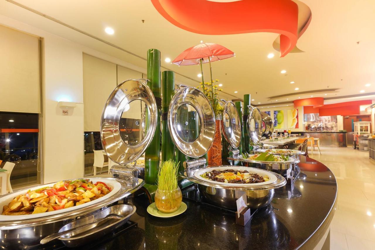 Harris Hotel Sentul City Bogor Exterior foto